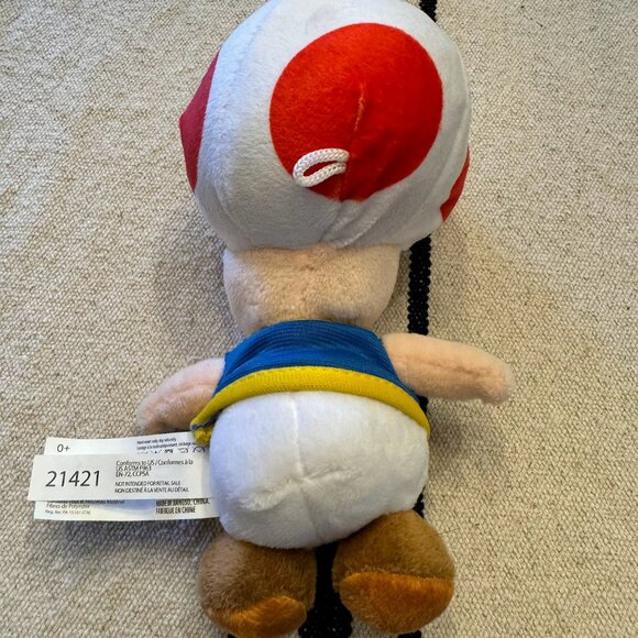 2021 Nintendo Super Mario 7 Inch Red Toad Plush Toy - Picture 3 of 5